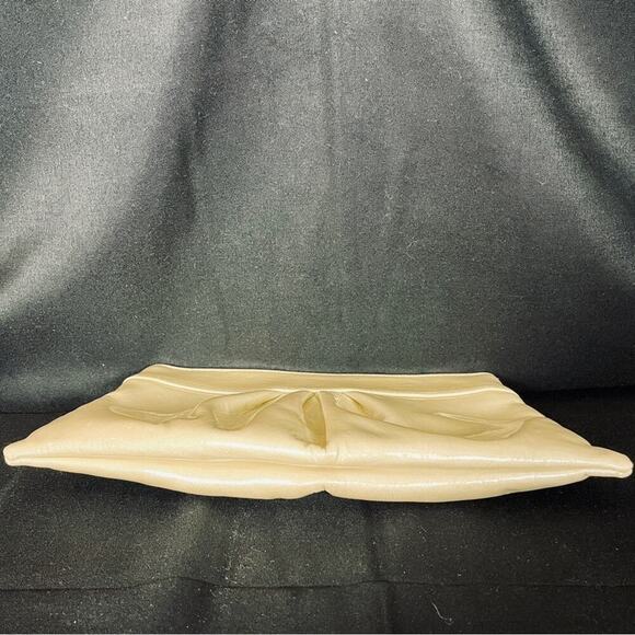 LAUREN MERKIN Clutch Purse Pearl Patent Leather Cocktail Party Formal Wedding - Picture 4 of 7